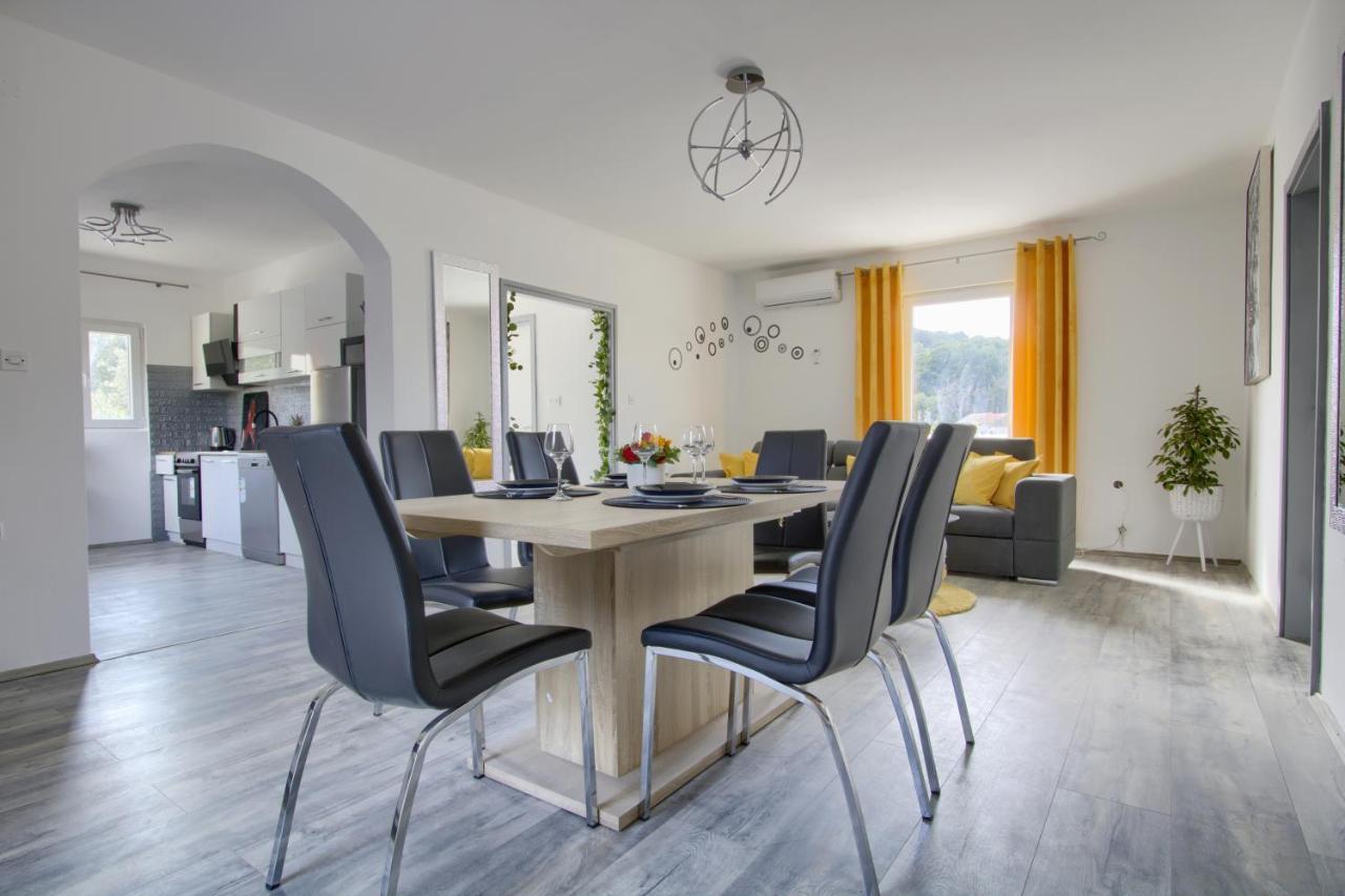 Apartments Villa Mihaela Banj Extérieur photo